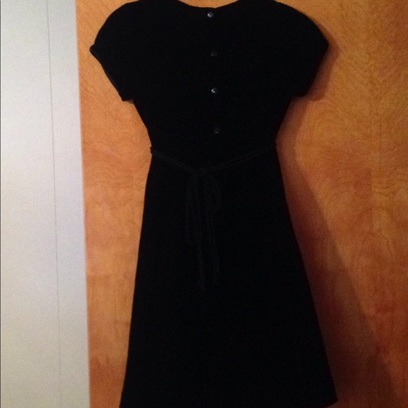 Girl's size 7 Velvet Dress From Neiman Marcus . - Picture 2 of 6